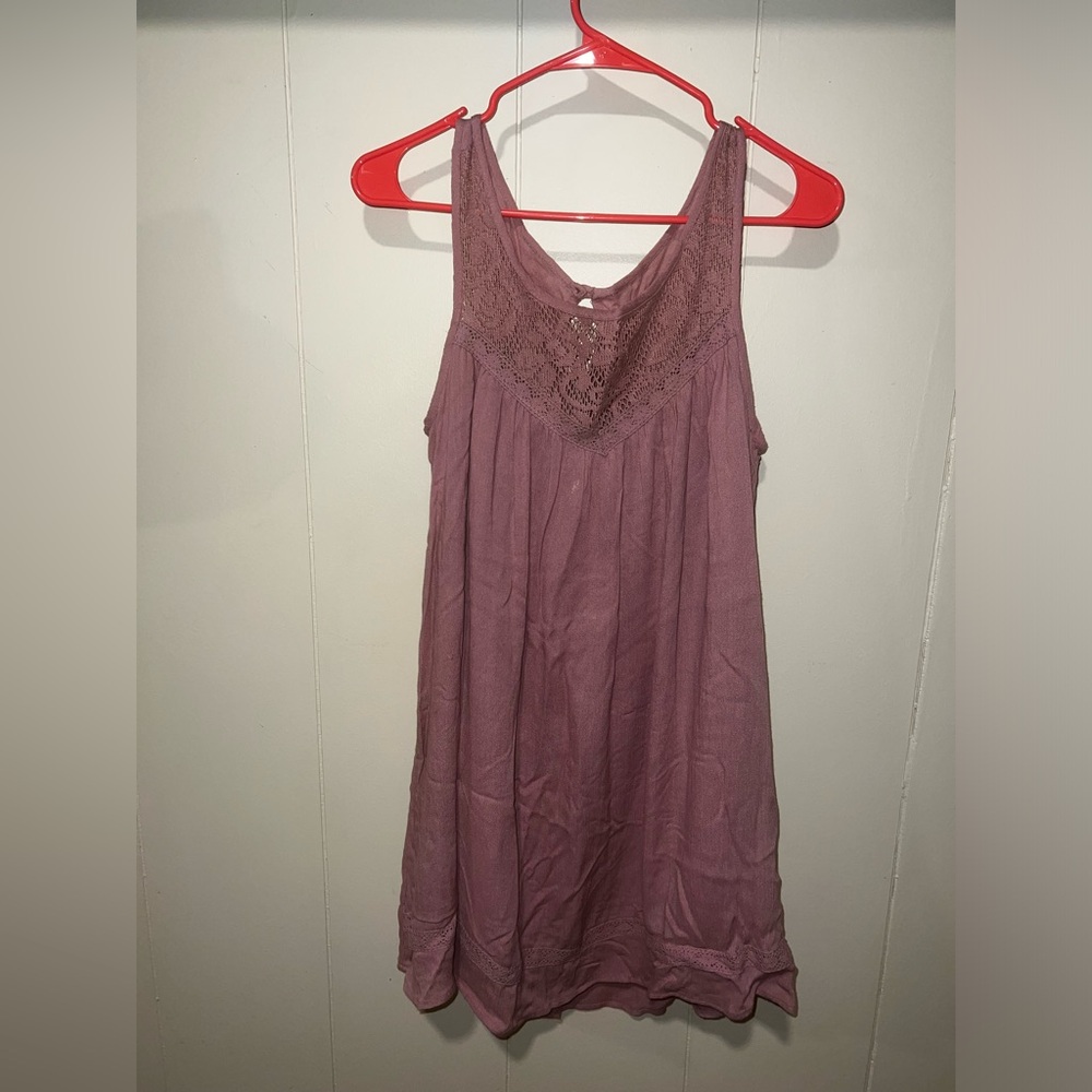 Sleeveless Lace Dress